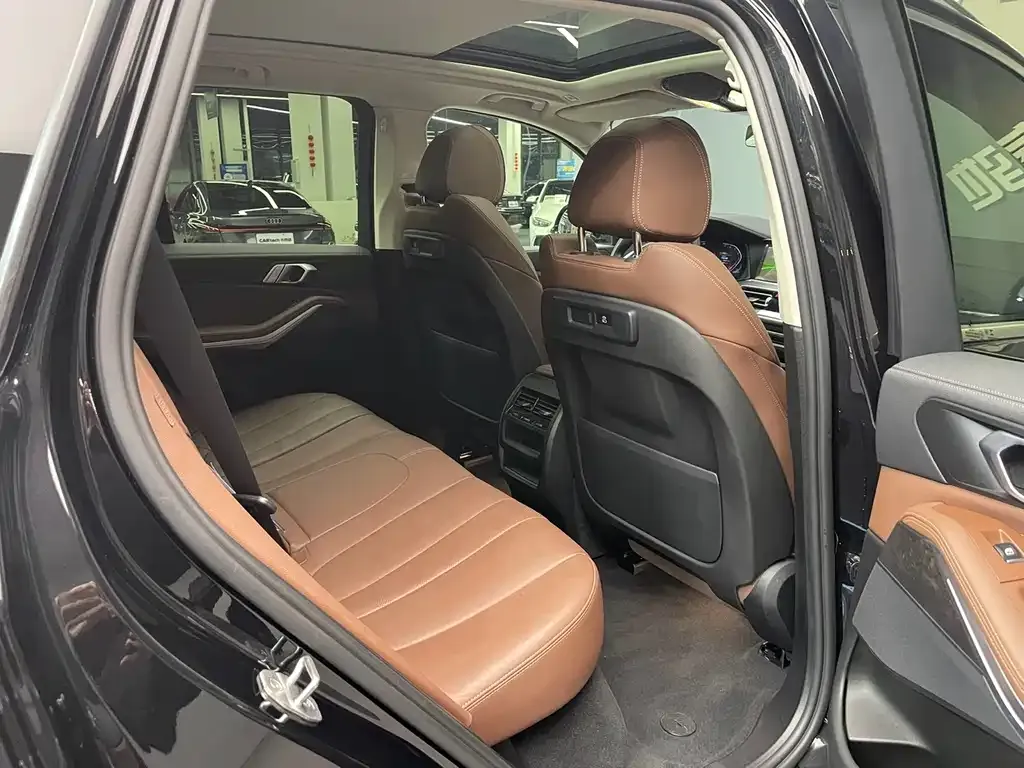 BMW X5 (Import) — фото 2
