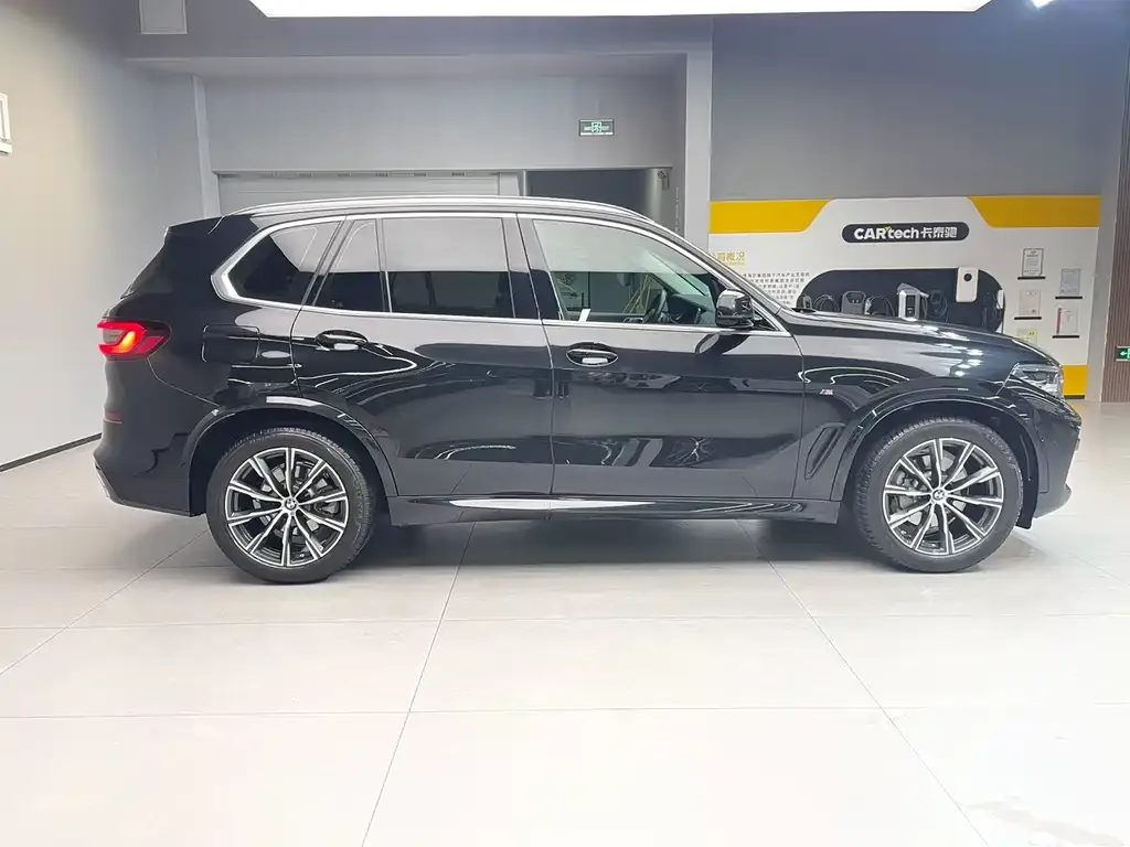 BMW X5 (Import) — фото 5