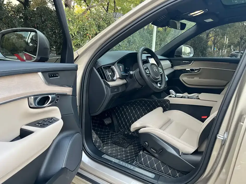 Volvo XC90 2026 из CN, фото 9