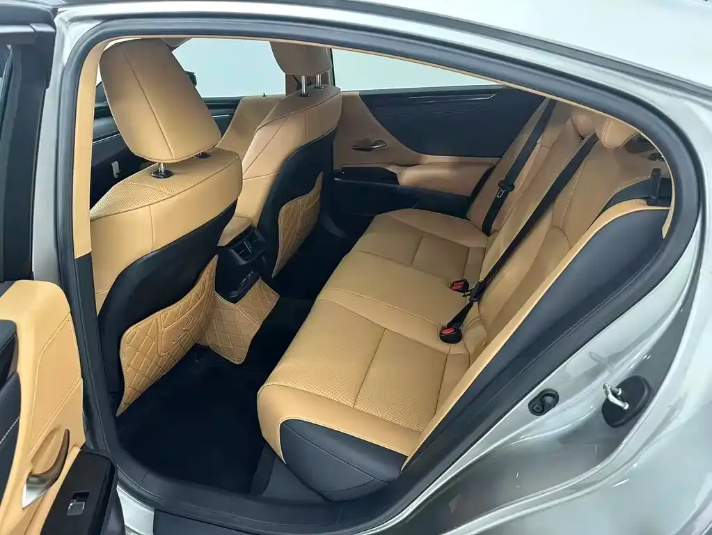 Lexus ES 2024 из CN, фото 4
