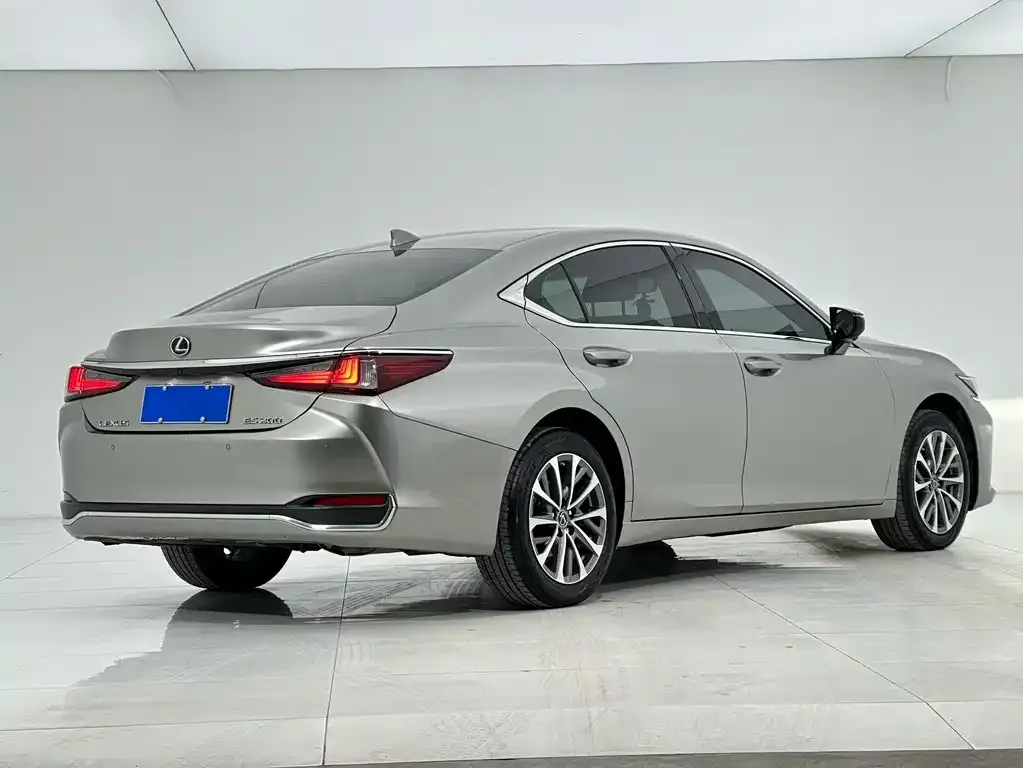 Lexus ES 2024 из CN, фото 5