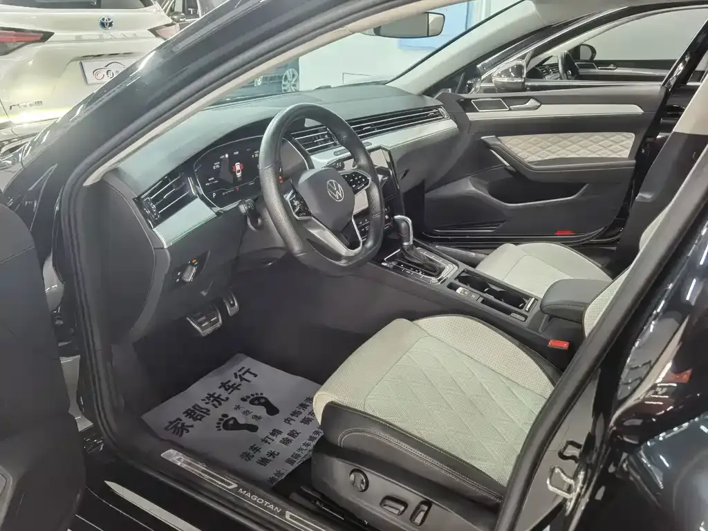 Volkswagen Magotan 2023 из CN, фото 10