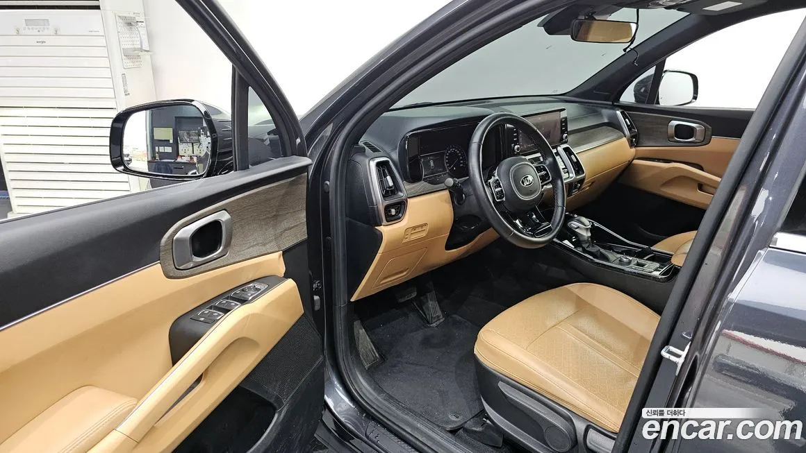 Kia Sorento — фото 8