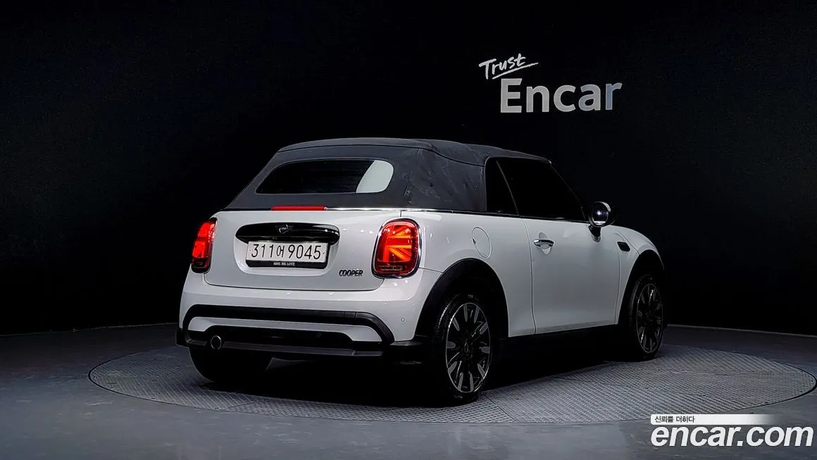 Mini Cooper Convertible 2022 из KR, фото 3