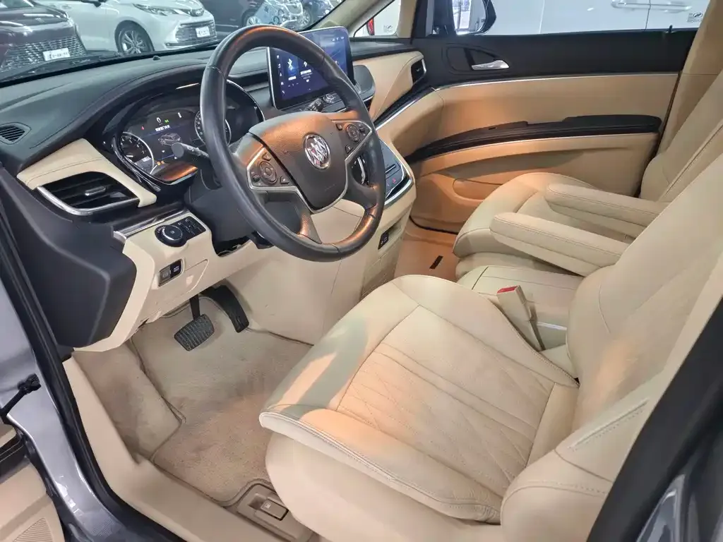 Buick GL8 2024 из CN, фото 6