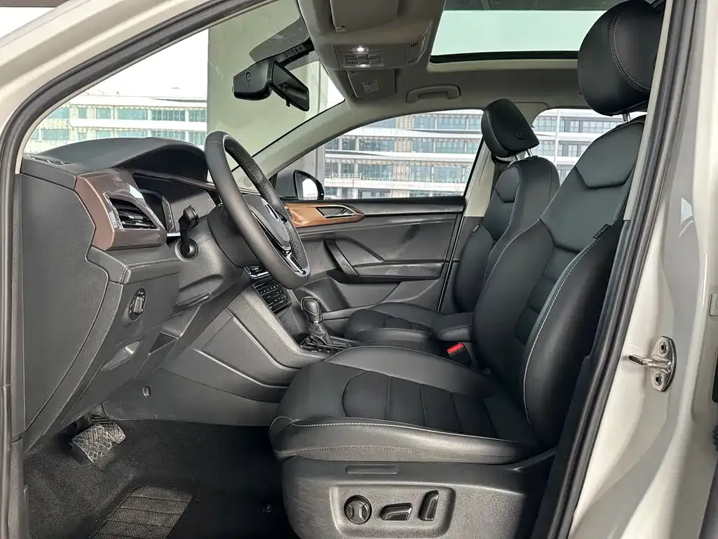 Volkswagen Tharu 2023 из CN, фото 3