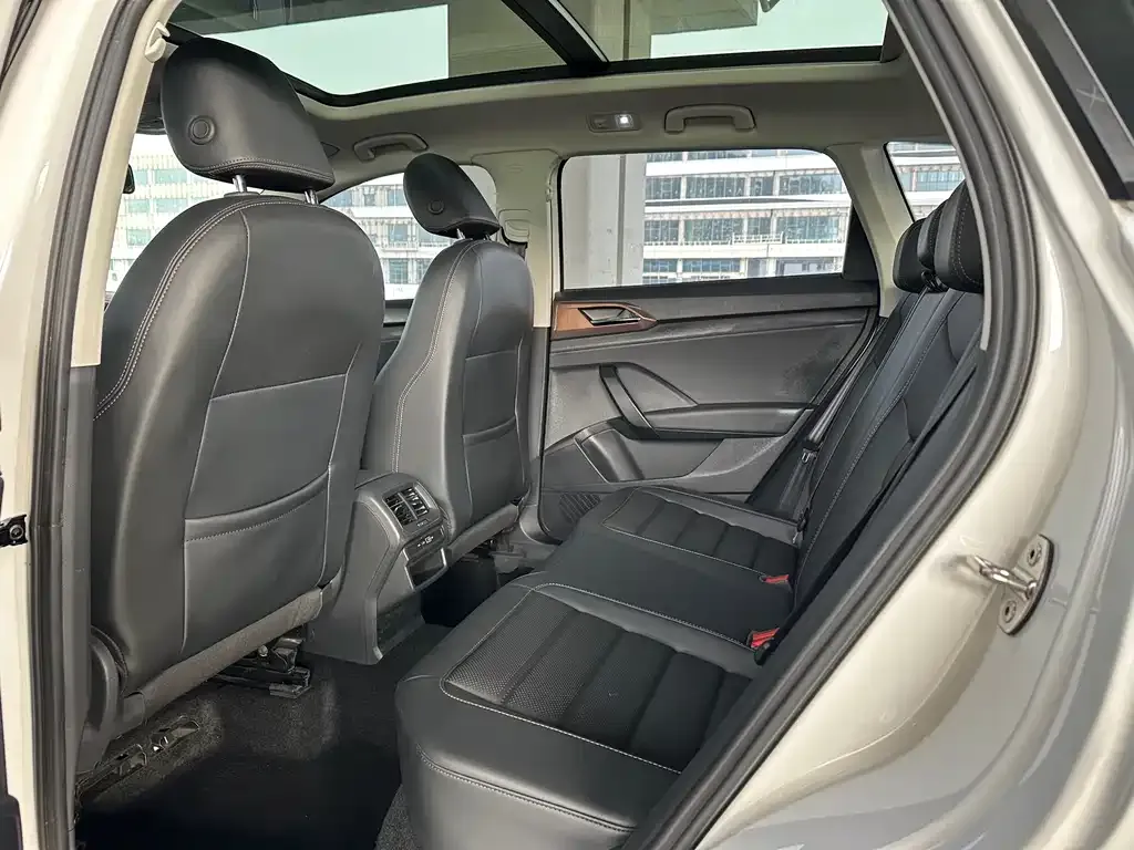 Volkswagen Tharu 2023 из CN, фото 5