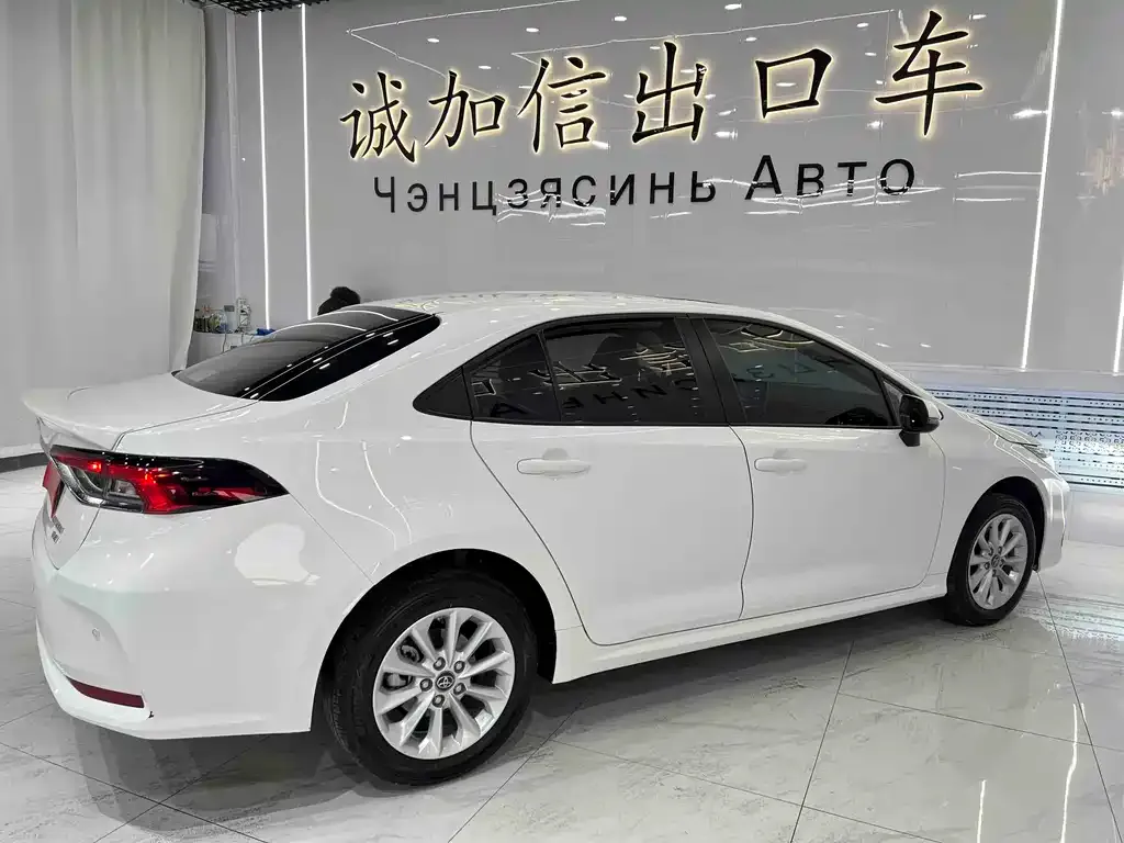 Toyota Corolla 2023 из CN, фото 6