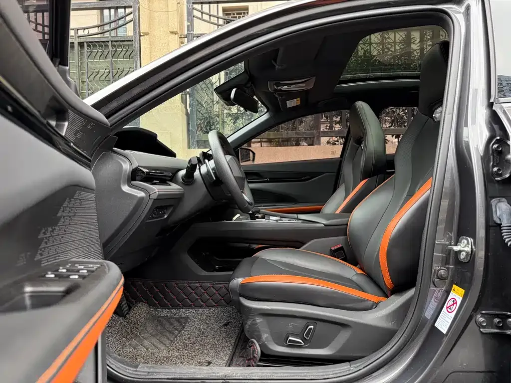 Changan UNI-V 2024 из CN, фото 9