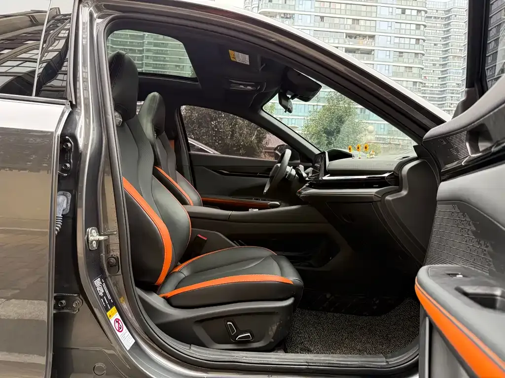 Changan UNI-V 2024 из CN, фото 8