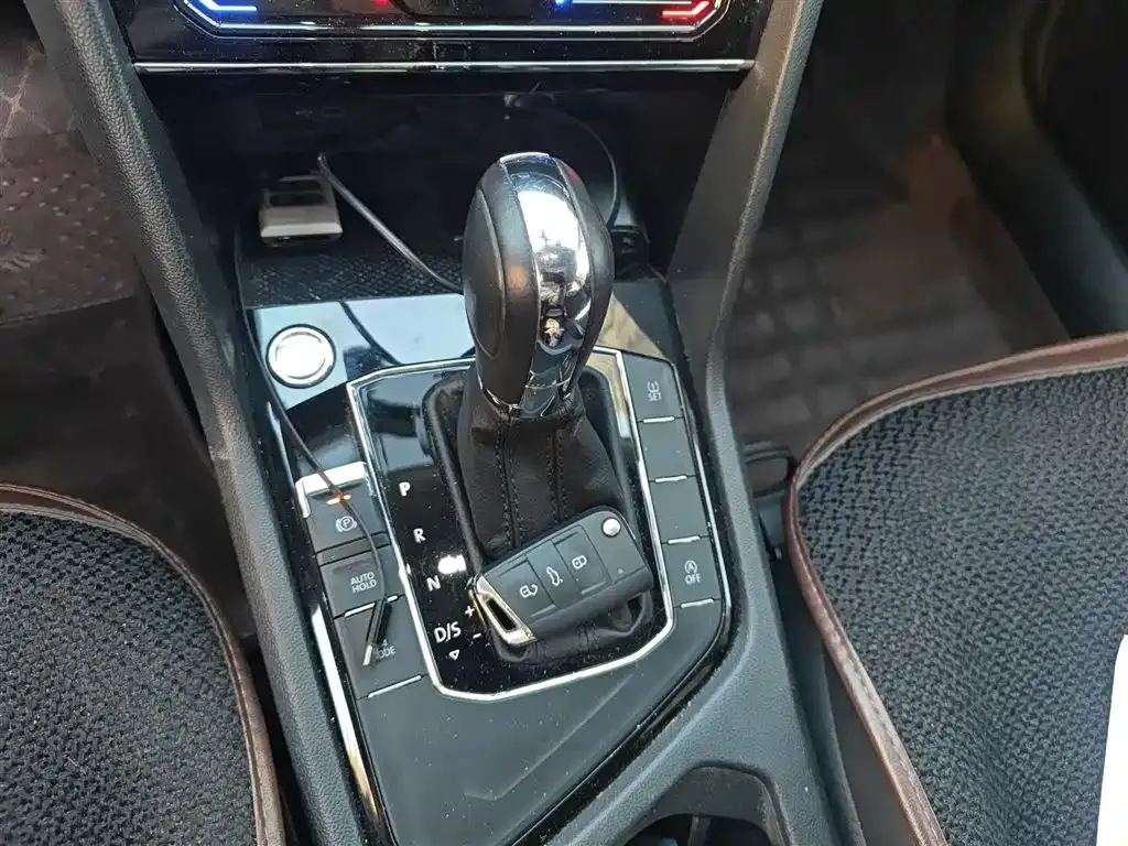 Volkswagen Tharu 2021 из CN, фото 8