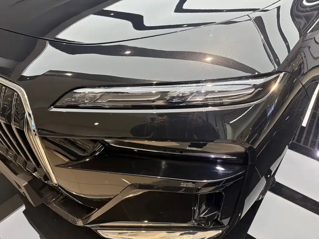 BMW 7 Series 2023 из CN, фото 4