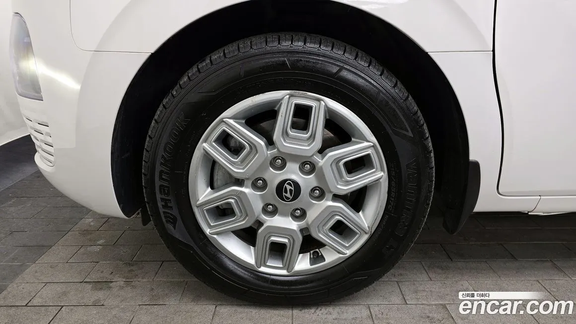 Hyundai Staria — фото 2