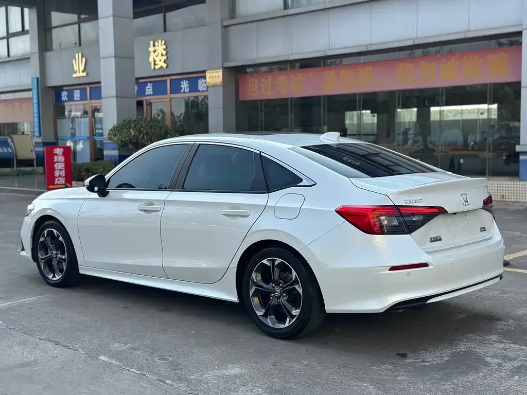 Honda Civic — фото 4
