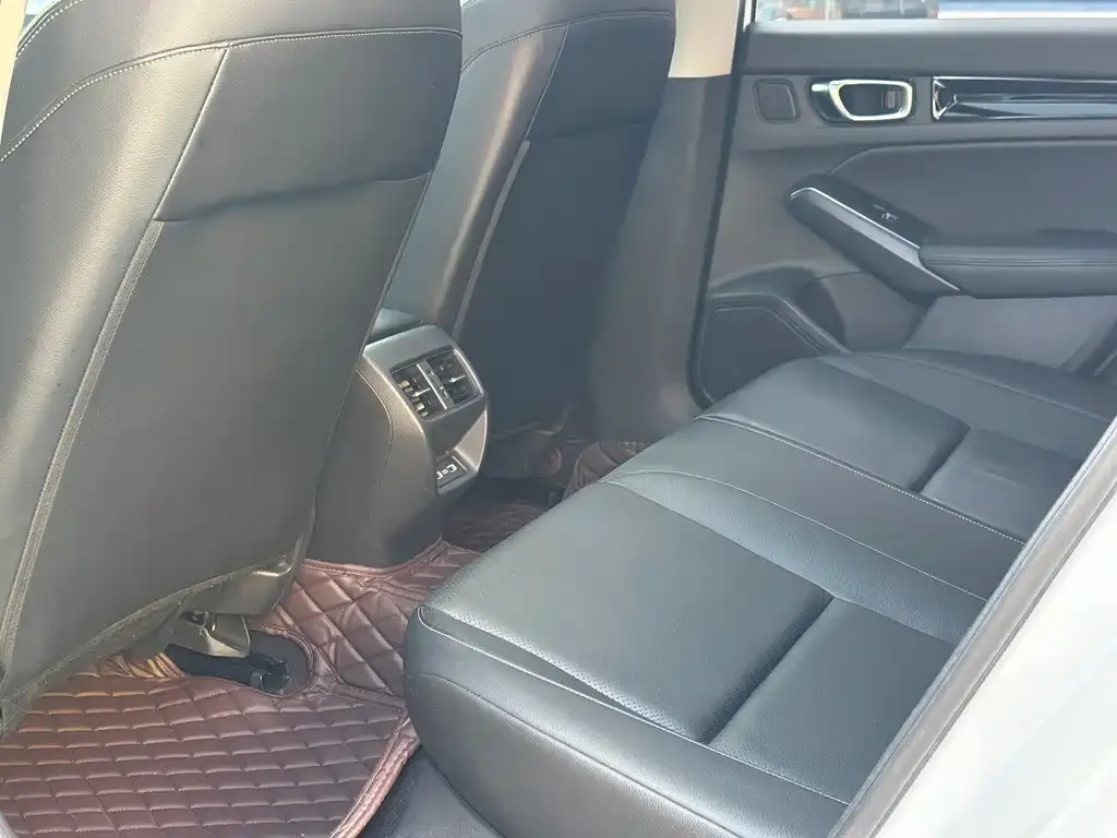 Honda Civic — фото 7
