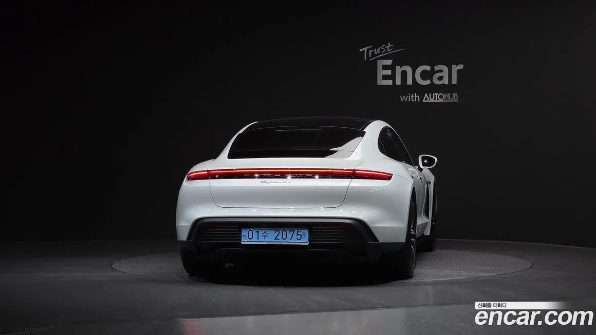 Porsche Taycan 2022 из KR, фото 3