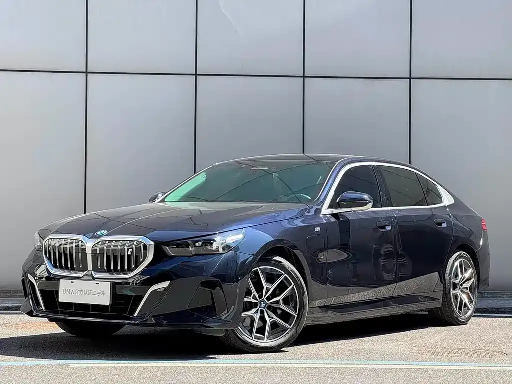 BMW i5 — фото 1