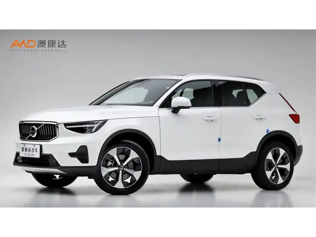 Volvo XC40 2024 из CN, фото 1