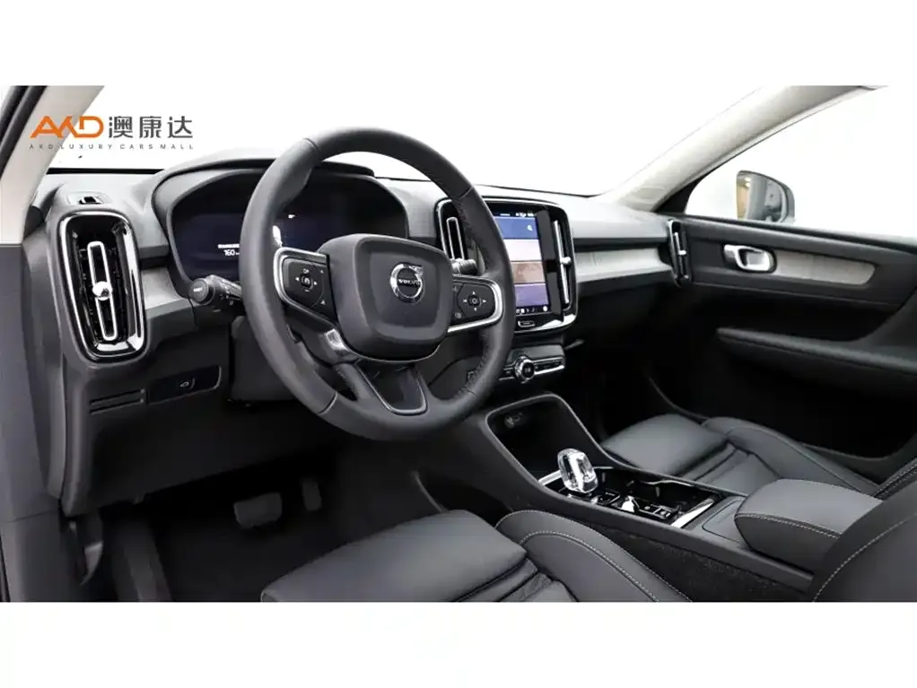 Volvo XC40 2024 из CN, фото 2