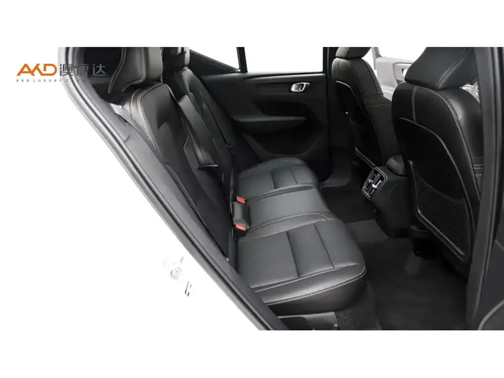 Volvo XC40 2024 из CN, фото 6