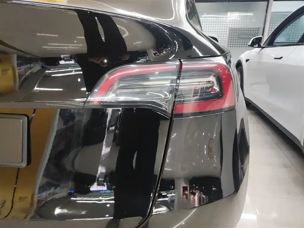 Tesla Model Y 2024 из CN, фото 8