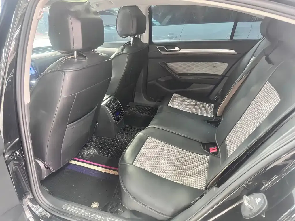 Volkswagen Magotan 2024 из CN, фото 10