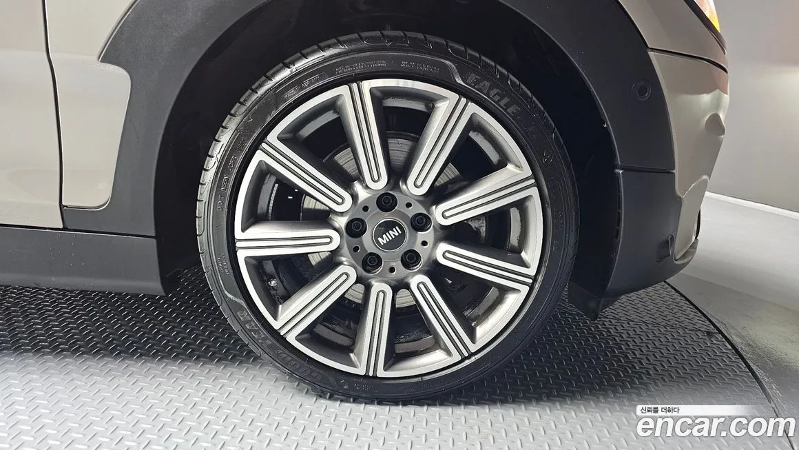Mini Clubman 2023 из KR, фото 6