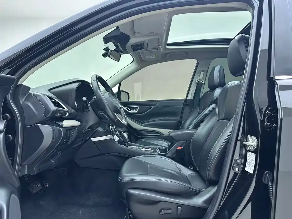 Subaru Forester 2022 из CN, фото 10