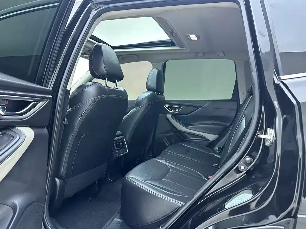 Subaru Forester 2022 из CN, фото 7