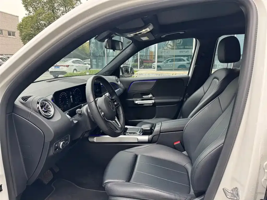 Mercedes-Benz GLB 2023 из CN, фото 2