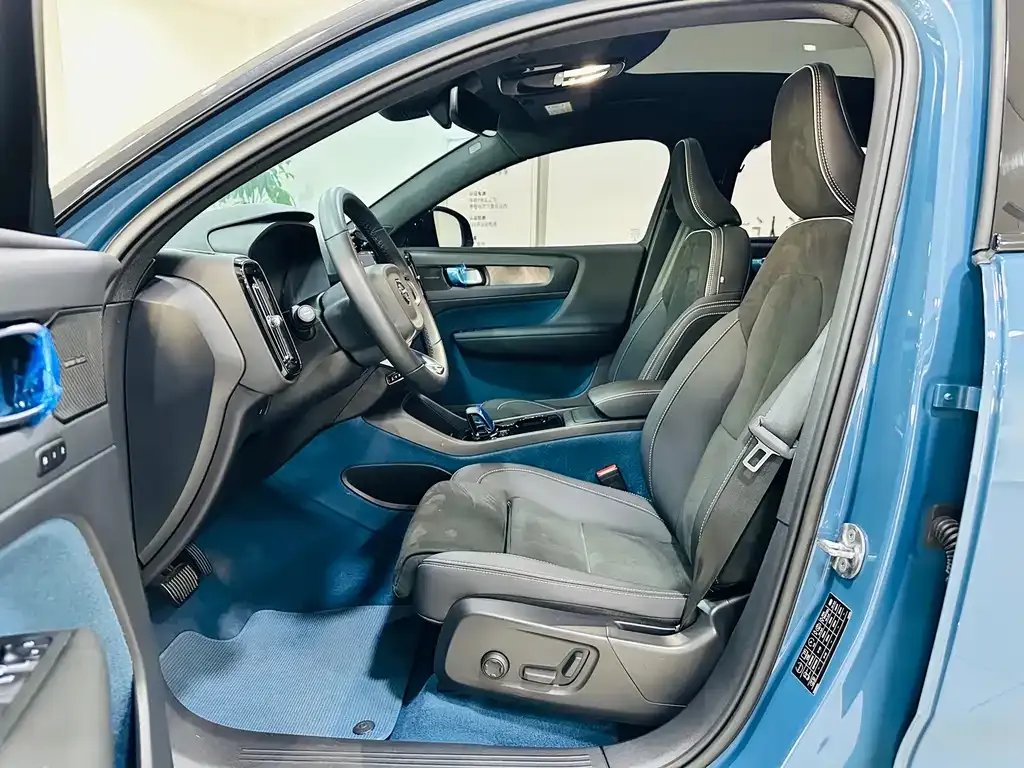 Volvo C40 2024 из CN, фото 9