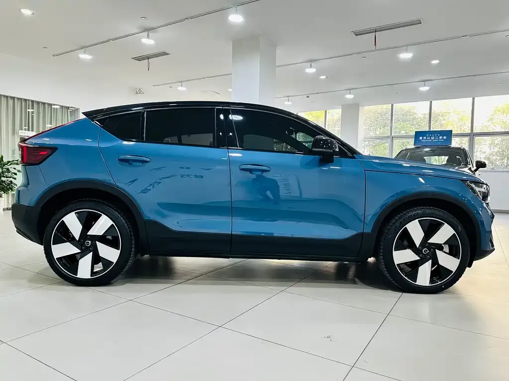 Volvo C40 2024 из CN, фото 8
