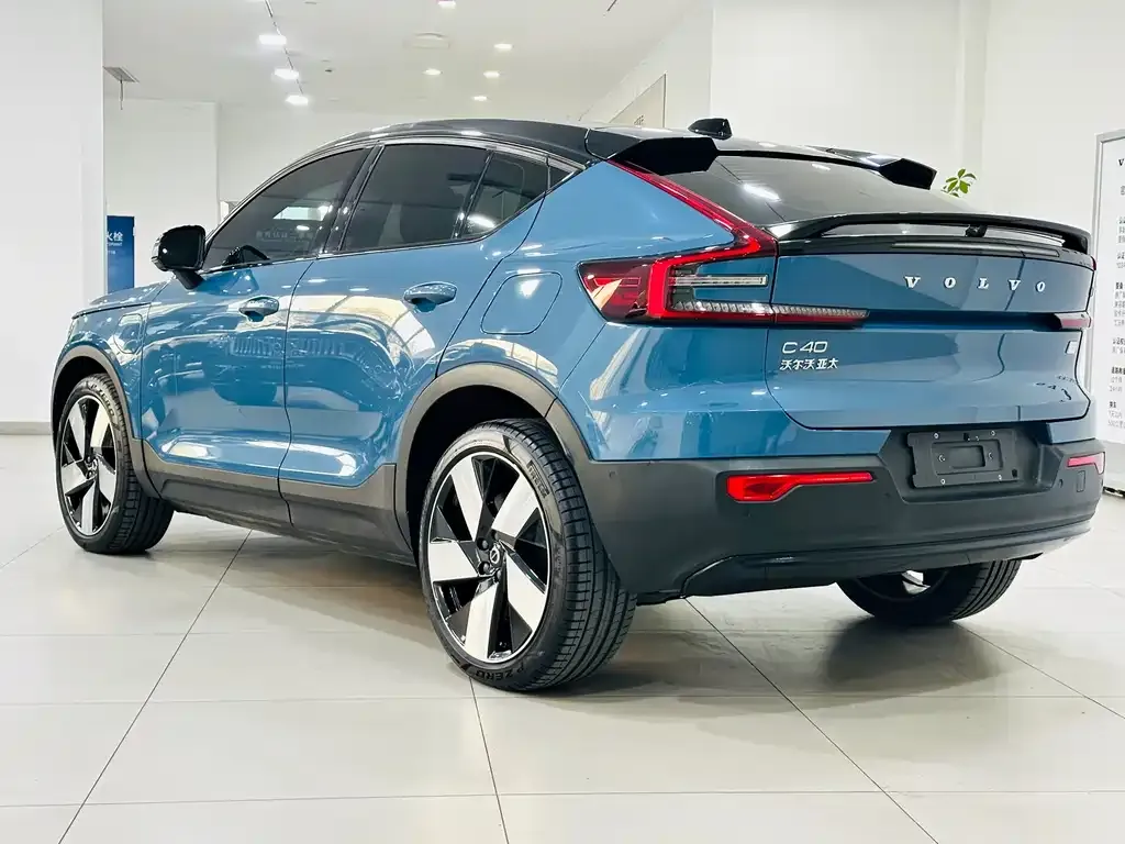 Volvo C40 2024 из CN, фото 5