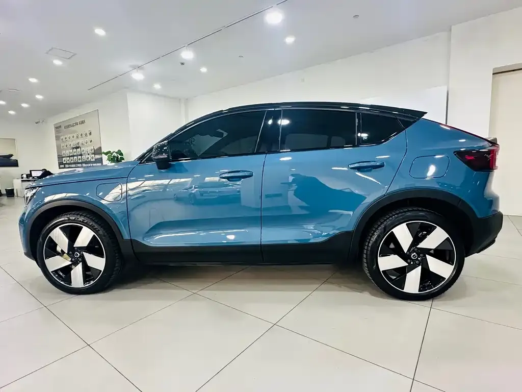 Volvo C40 2024 из CN, фото 7