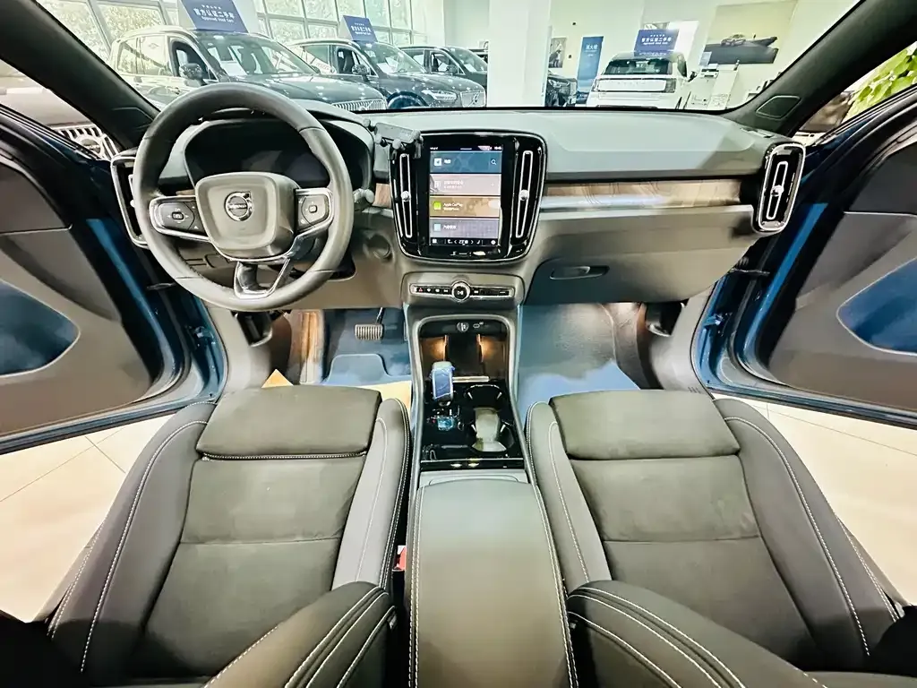 Volvo C40 2024 из CN, фото 10