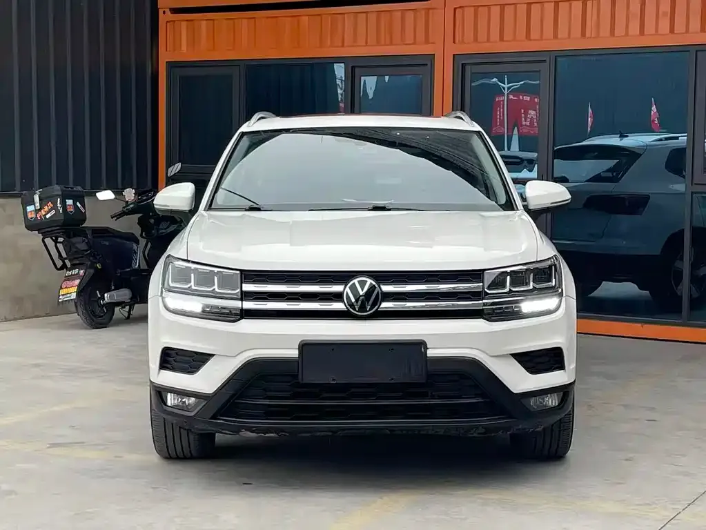 Volkswagen Tharu 2022 из CN, фото 8
