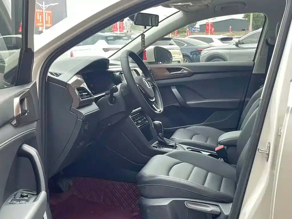 Volkswagen Tharu 2022 из CN, фото 9