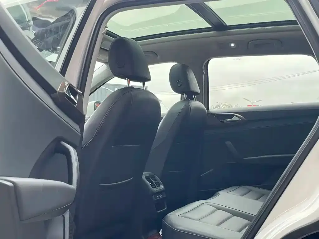 Volkswagen Tharu 2022 из CN, фото 2