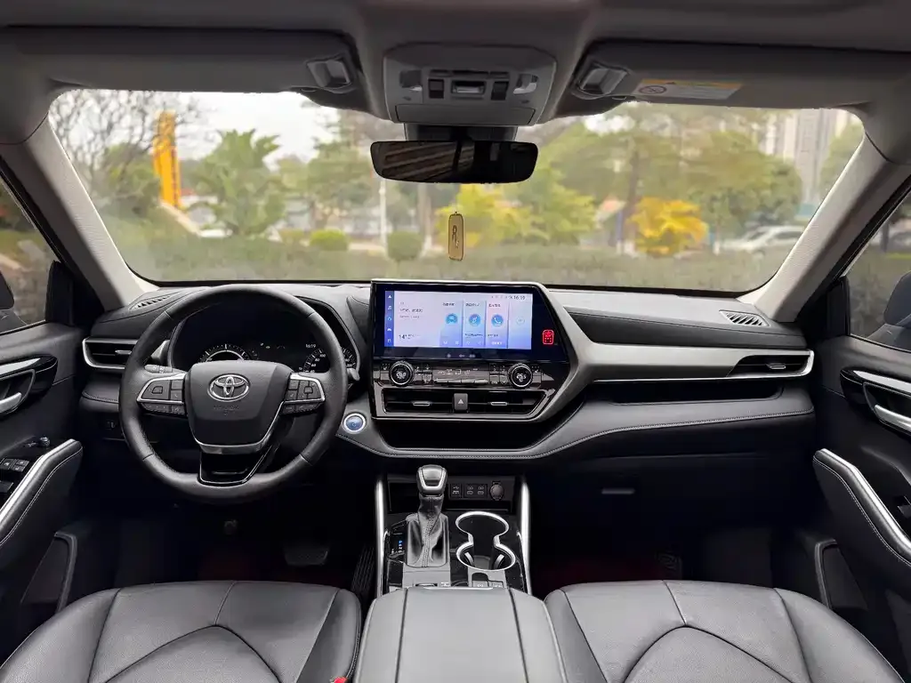 Toyota Highlander 2023 из CN, фото 10