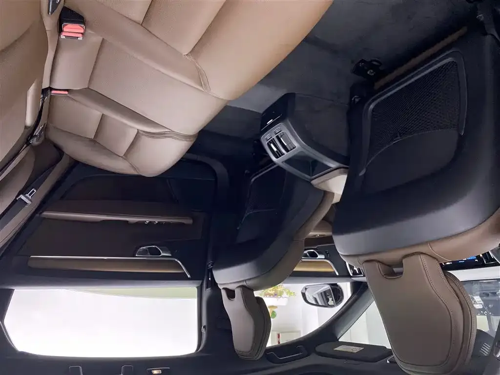 Volvo S90 2023 из CN, фото 8
