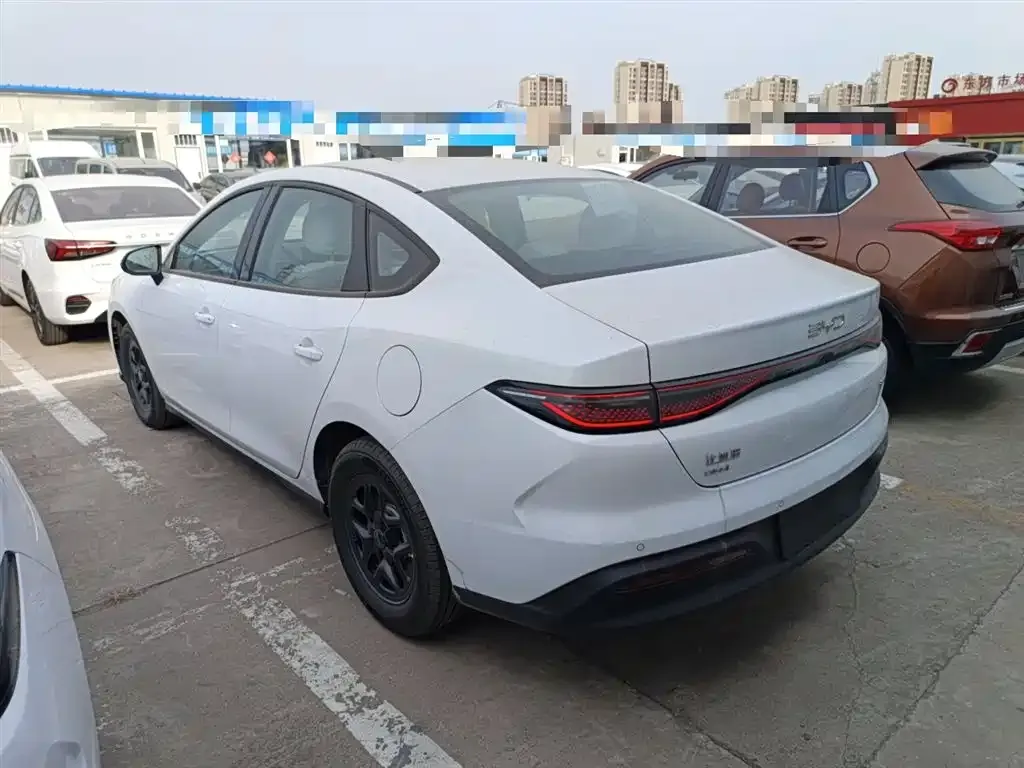 BYD Seal 05 DM-i 2025 из CN, фото 4