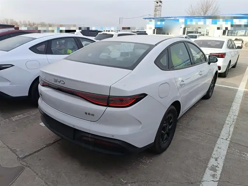 BYD Seal 05 DM-i 2025 из CN, фото 10