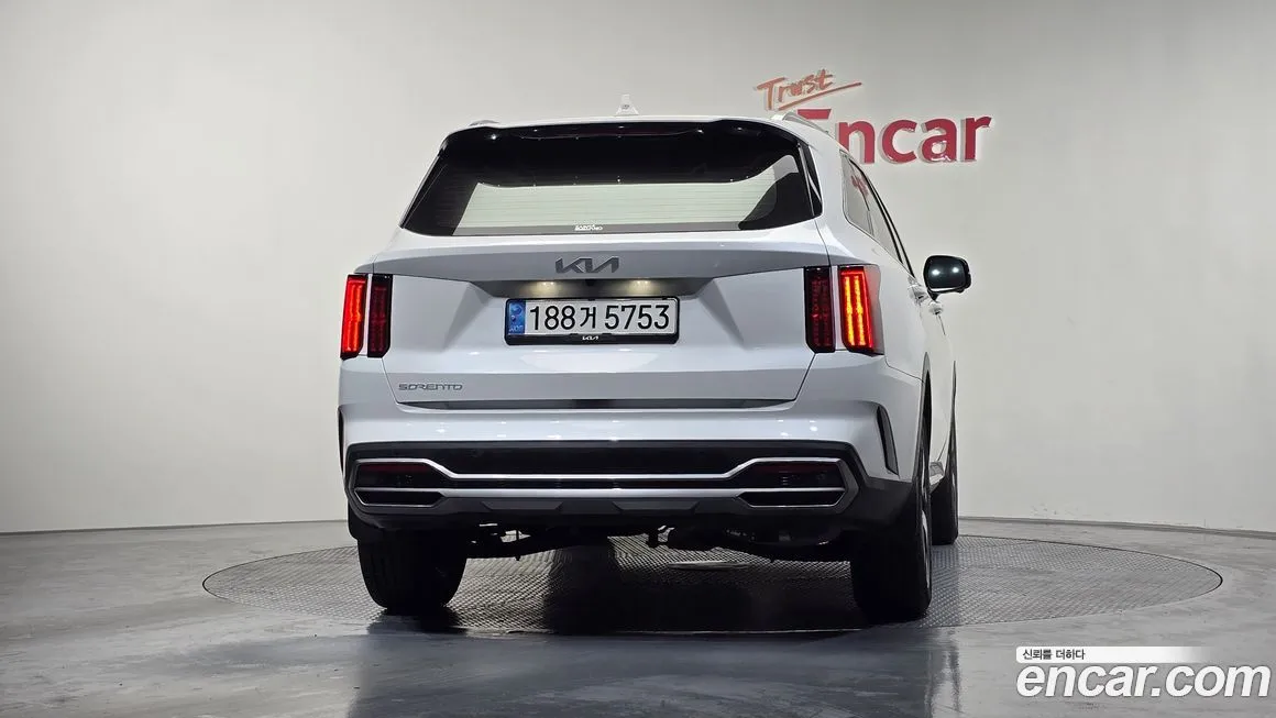 Kia Sorento — фото 10