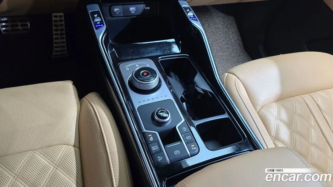 Kia Sorento — фото 9