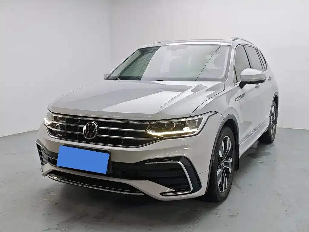 Volkswagen Tiguan L 2021 из CN, фото 1
