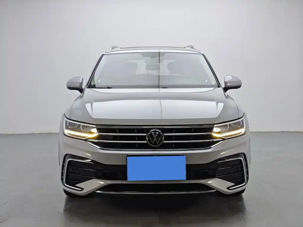 Volkswagen Tiguan L 2021 из CN, фото 2