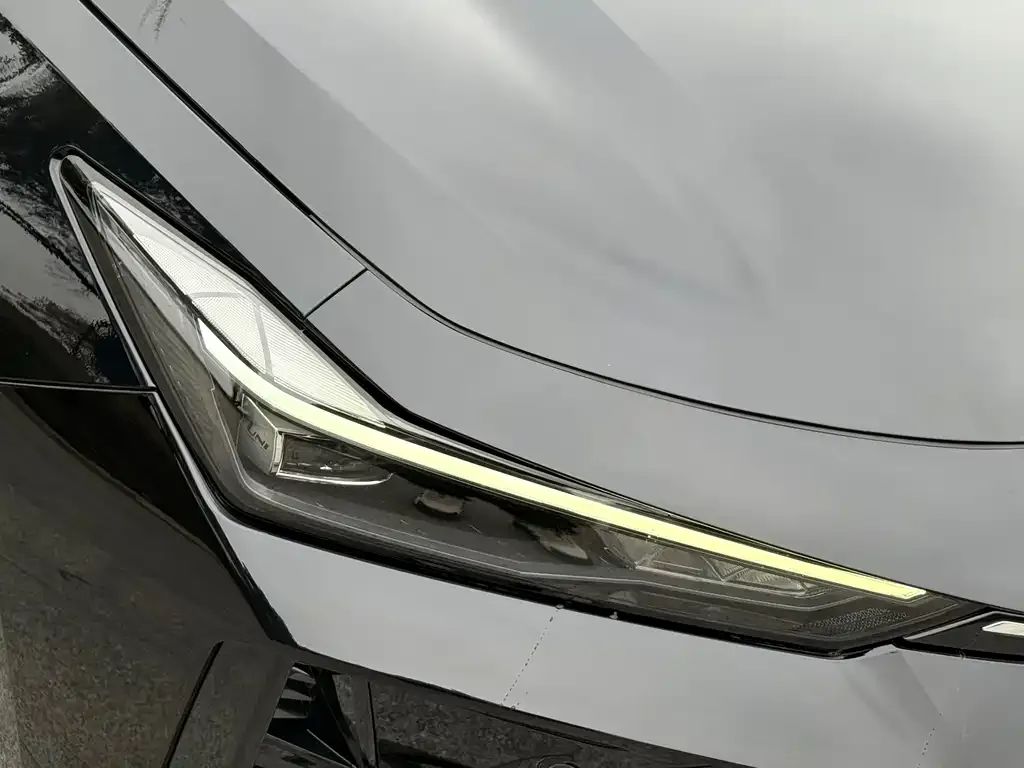 Changan UNI-V 2024 из CN, фото 2