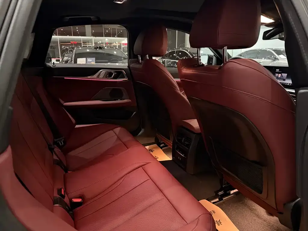 BMW i4 2025 из CN, фото 8