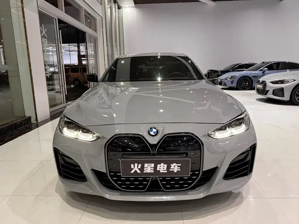 BMW i4 2025 из CN, фото 4