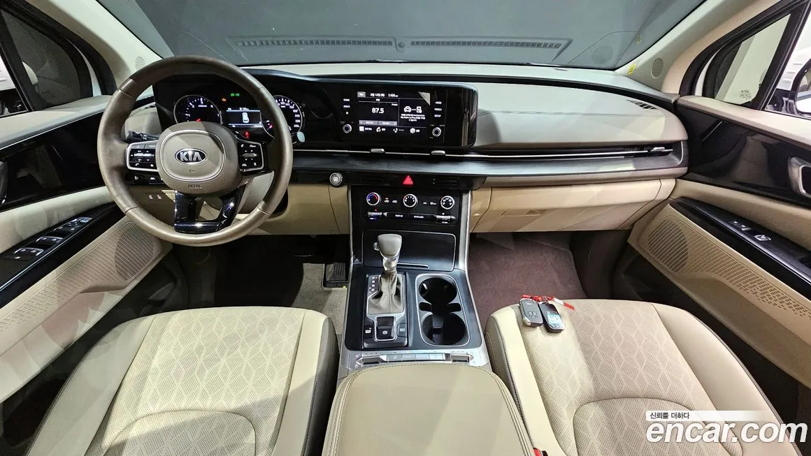 Kia Carnival — фото 7